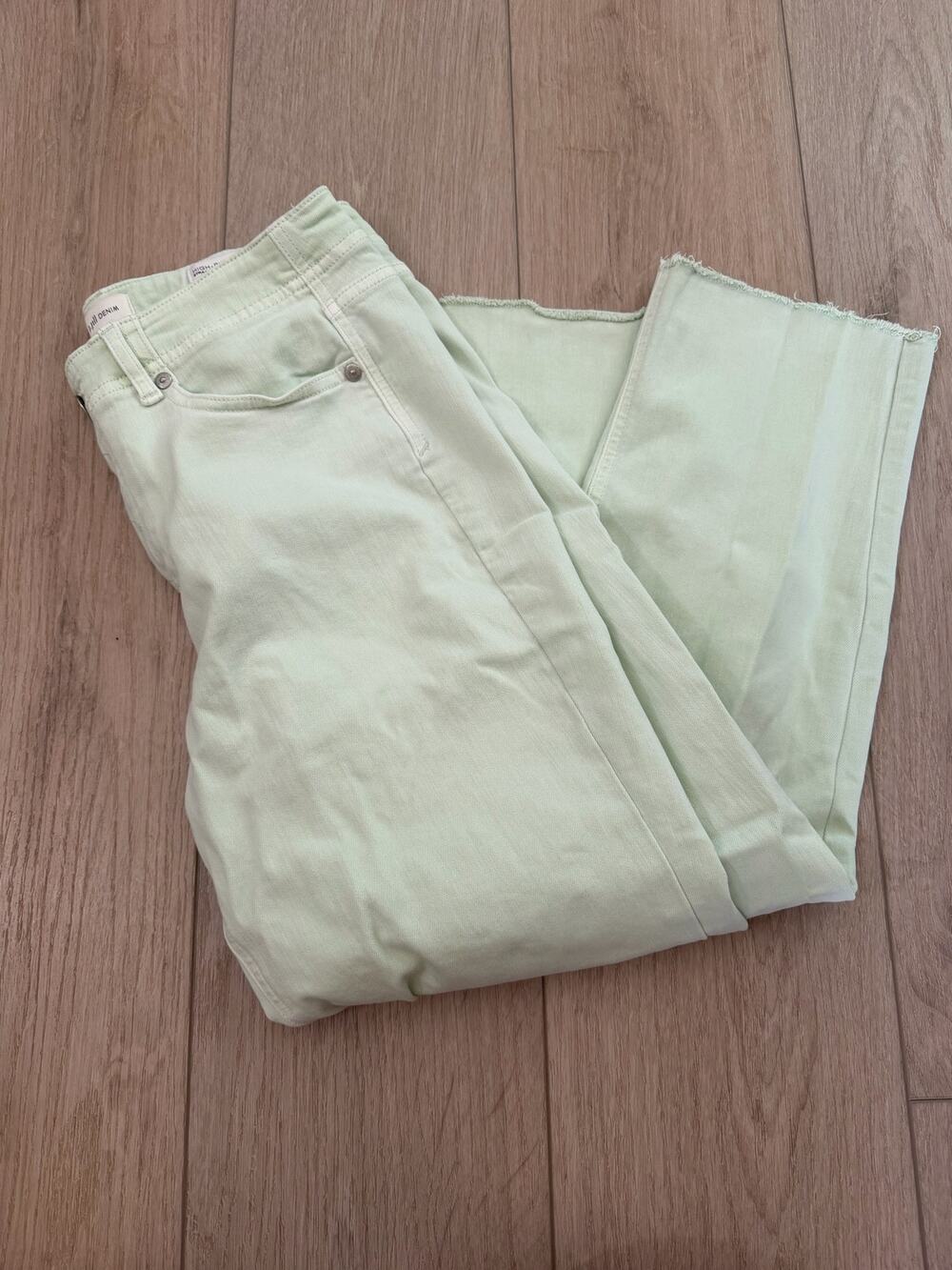 J.Jill Women's Mint High Rise Straight Leg Crop Size 6